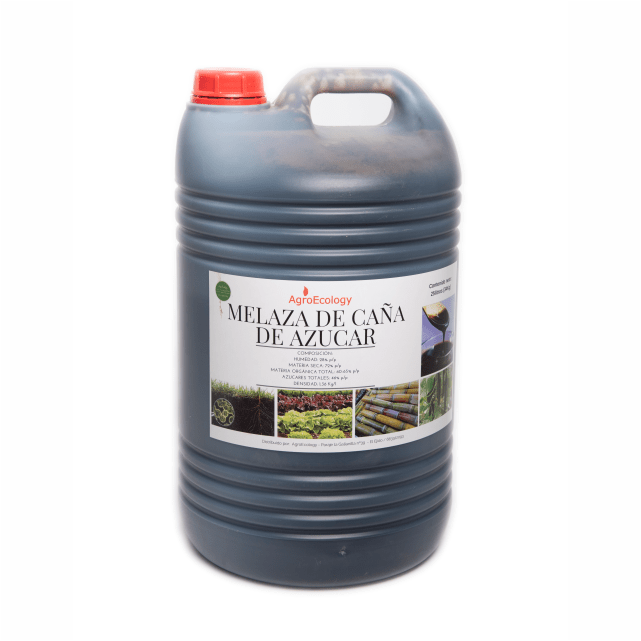 Botella de Melaza de Caña, esencial para activar la microbiología en compostajes y enriquecer el suelo con nutrientes orgánicos.